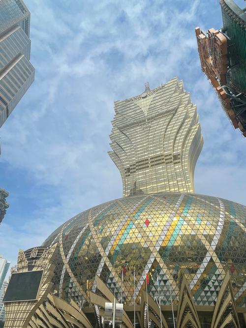 澳门最精准免费资料大全旅游景点和新澳9点30分精准开奖结果查询表全面释义、专家解释与落实与警惕虚假宣传